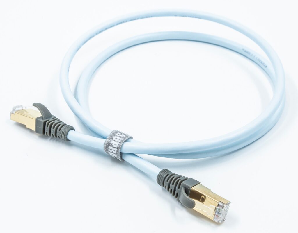SUPRA CAT 8 STP FRHF PATCH 40 Gb/s netwerkkabel RJ45 connectoren met koperen geleiders 8x0,13mm2 AWG 26 vanaf 0,5 meter